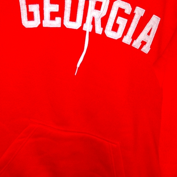 Large Red Georgia front pocket hoodie, new w/tags, fleece lined warm - Picture 4 of 4
